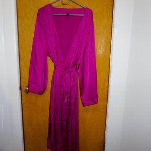 Hips and Curves Plus Size Hot Pink Satin Robe